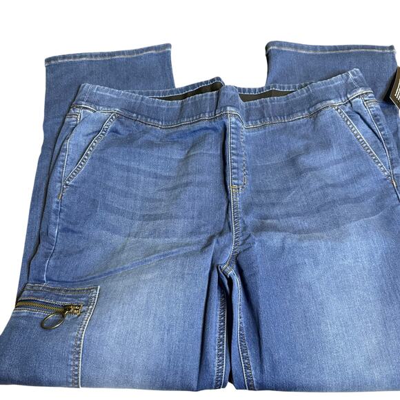 Denim & Co. Adaptive Comfy Knit Patch Pocket Jean, Medium Wash, Size XL, NWT - Picture 4 of 7